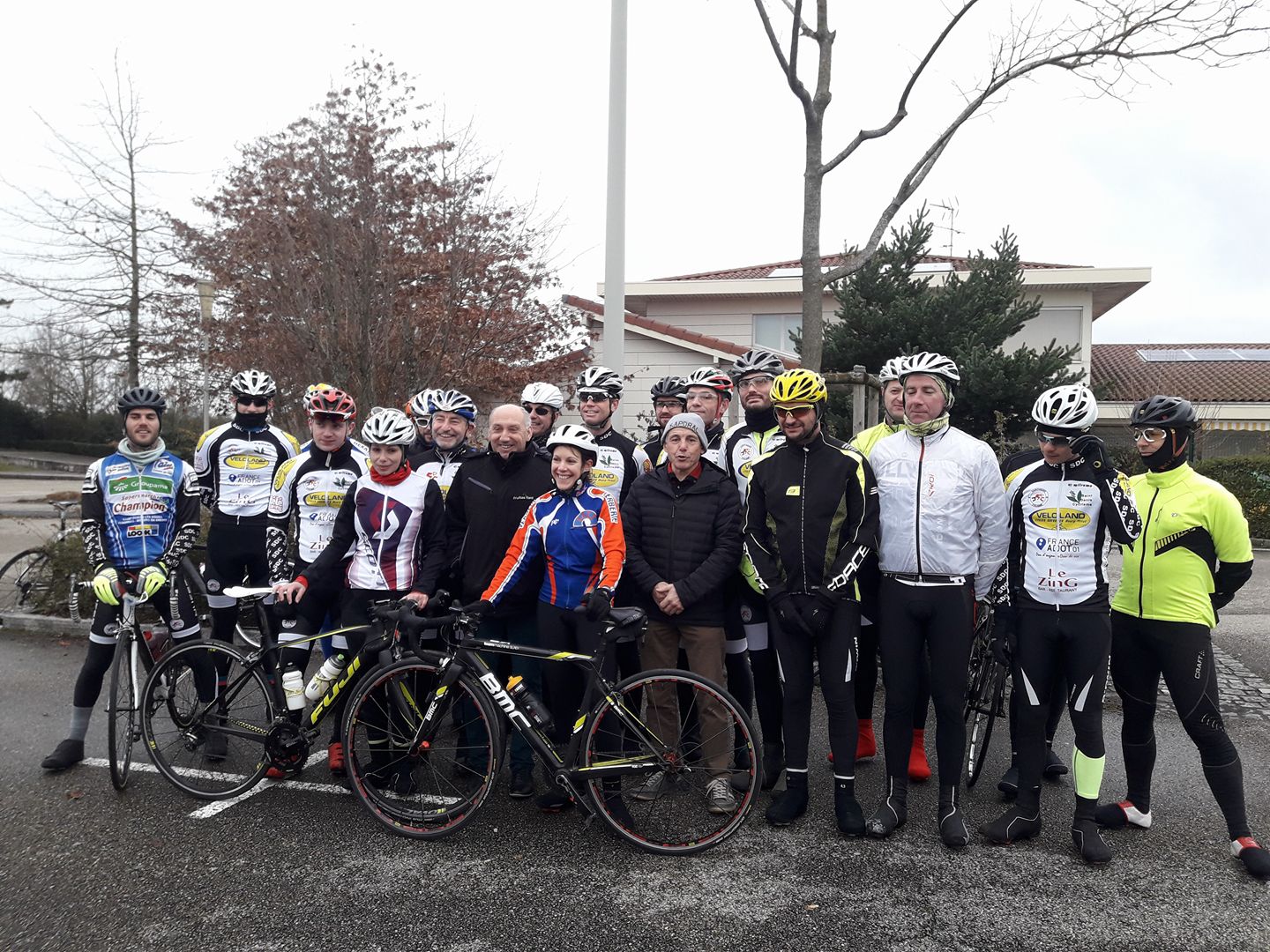 Week-end du 2 et 3 mars : Remise des équipements et journée stage du club