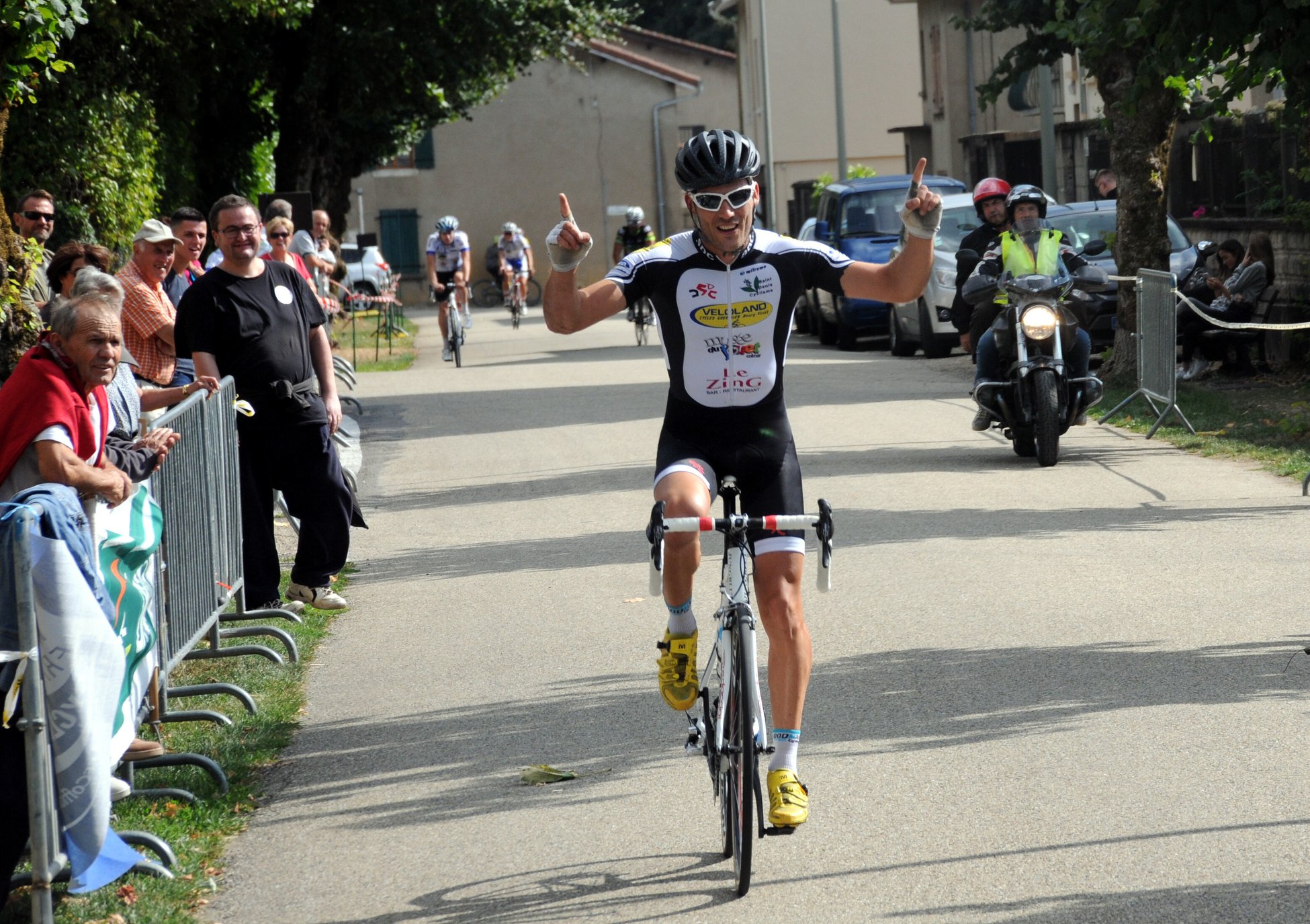 Julien Pauget gagne à Coligny et Robin Rios à Chavannes sur Reyssouze